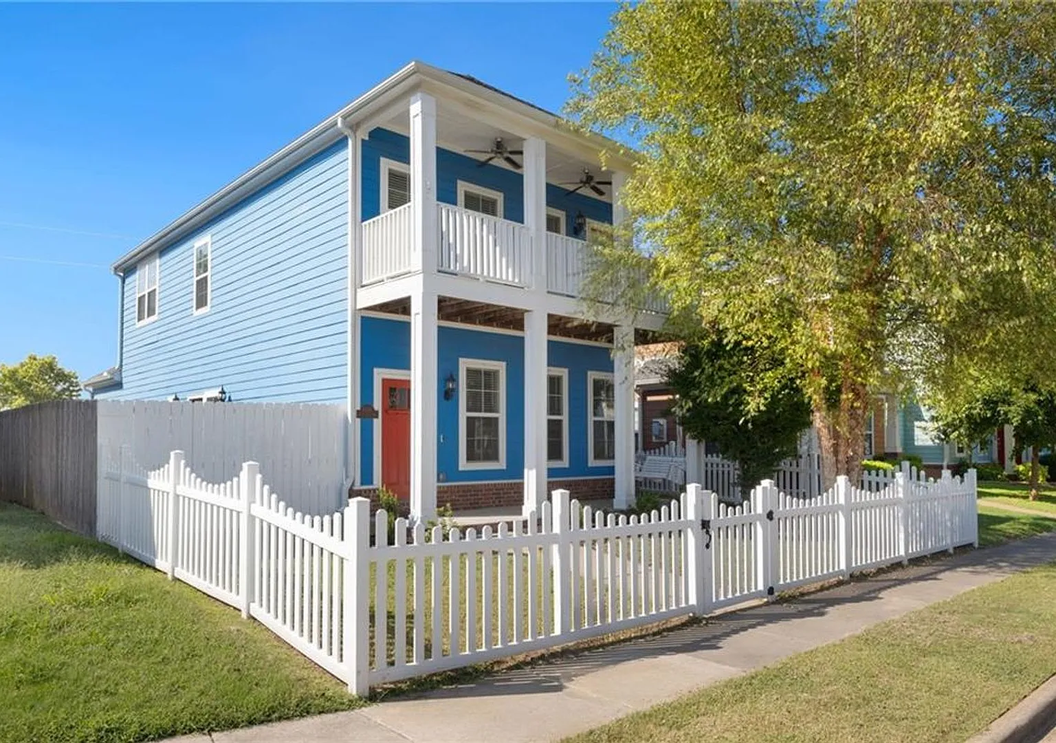 6506 Knoll View Way — Photo 1