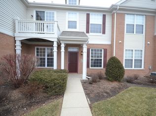 4214 Savoy Ln, McHenry, IL 60050