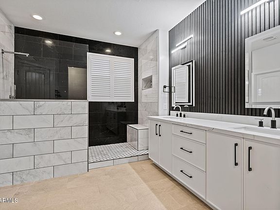 3rd image of 17744 W CORRINE Drive