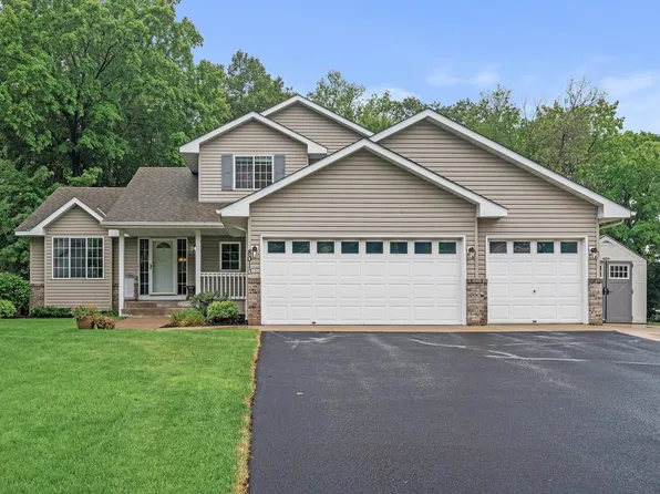 8010 Woodhill Dr, Rockford, MN 55373