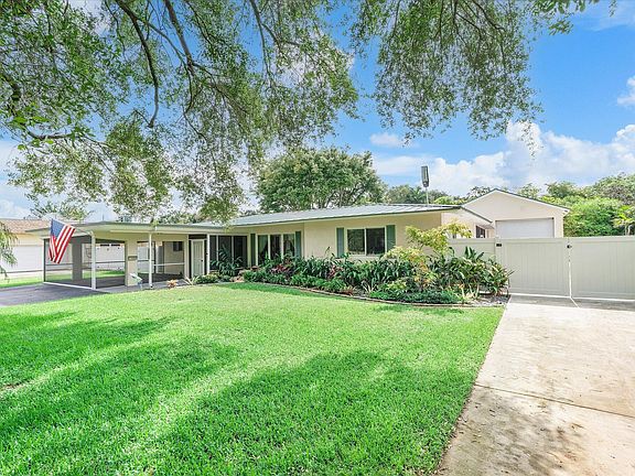 2nd image of 660 Azalea Court