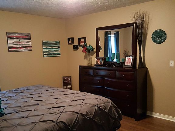 2nd image of 5619 Riverwalk Cir
