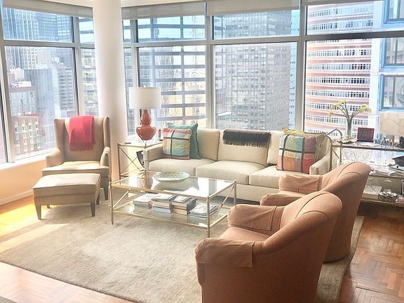 2nd image of 250 E 54th St APT 30A