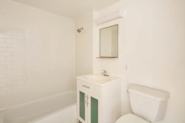 Rented by MNS | media 10