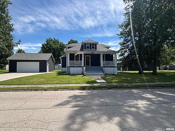4th image of 906 E Adams St