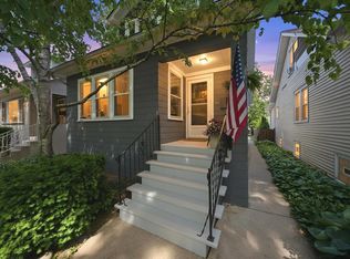 5733 N Marmora Ave, Chicago, IL 60646