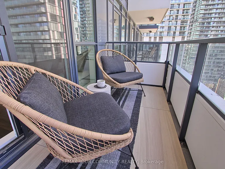 38 Widmer St #2809 — Photo 29