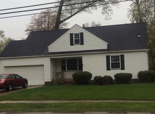 538 Columbia Rd, Bay Village, OH 44140