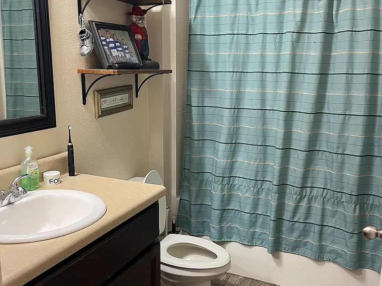 Plymouth Creek Cir — Photo 32