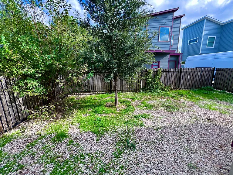 6913 Meador Ave #A — Photo 30