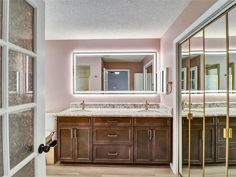 4318 Woodtree Ln — Photo 22
