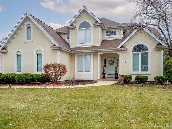142 N Dixon Dr, Batavia, IL 60510