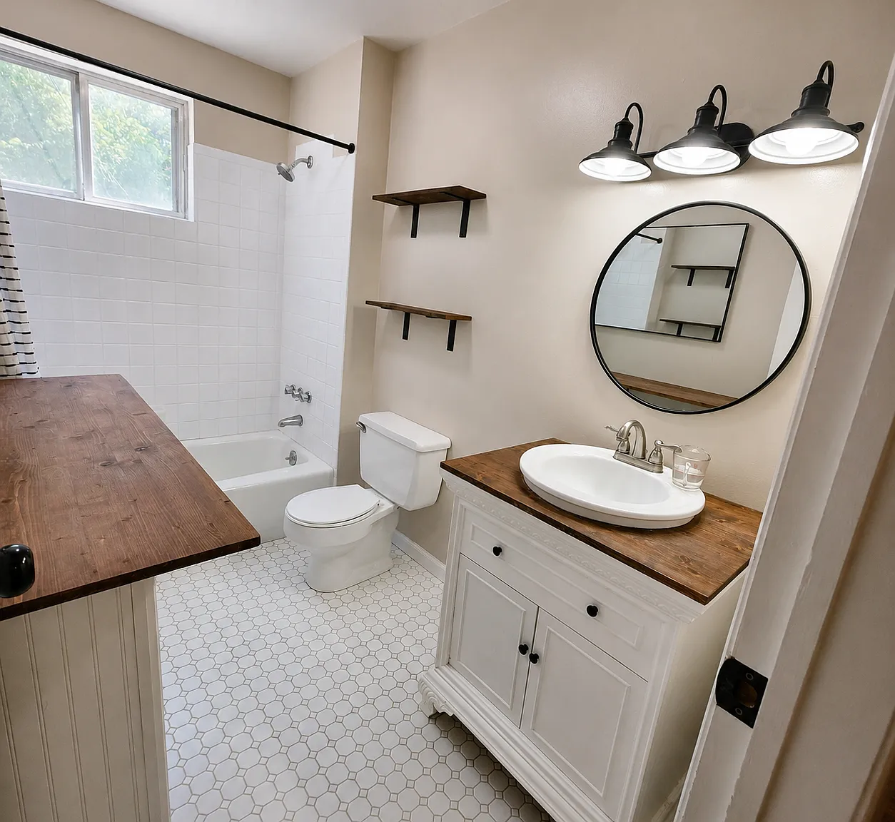 2 bed, 1.5 bath, 1000 sqft, $1,575 — Photo 3