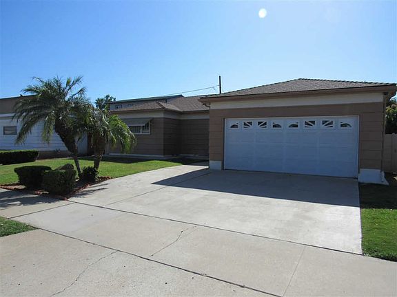 2nd image of 784 Applewood Dr