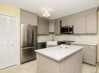 201 Highview Ave APT B2, Stamford, CT 06907