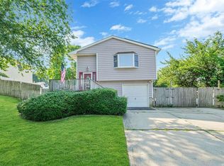 476 Johnson Ave, Ronkonkoma, NY 11779