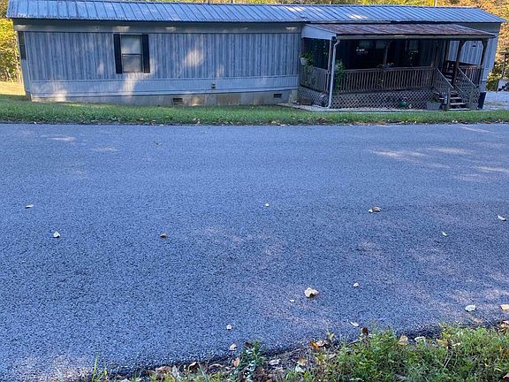 2nd image of 1453 Strawberry Rd