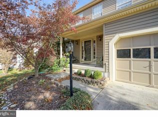 4 Chesterwood Pl, Sicklerville, NJ 08081