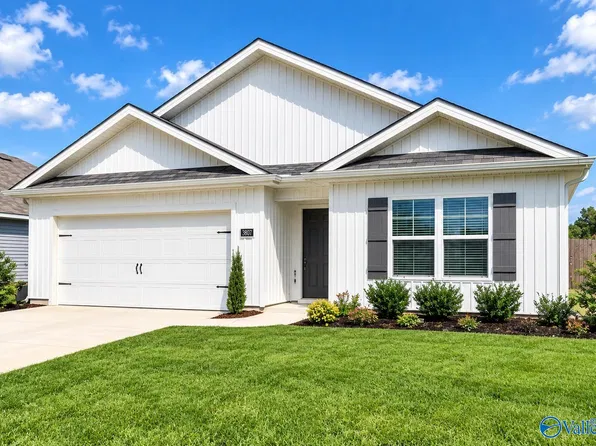 9957 Sequoyah Cove Dr, Owens Cross Roads, AL 35763