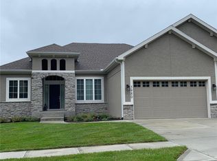 6960 NW White Pine Cir, None/county, MO 64152