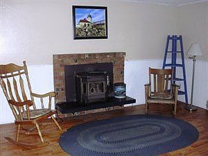 4th image of 3421 Eagle Dr NE