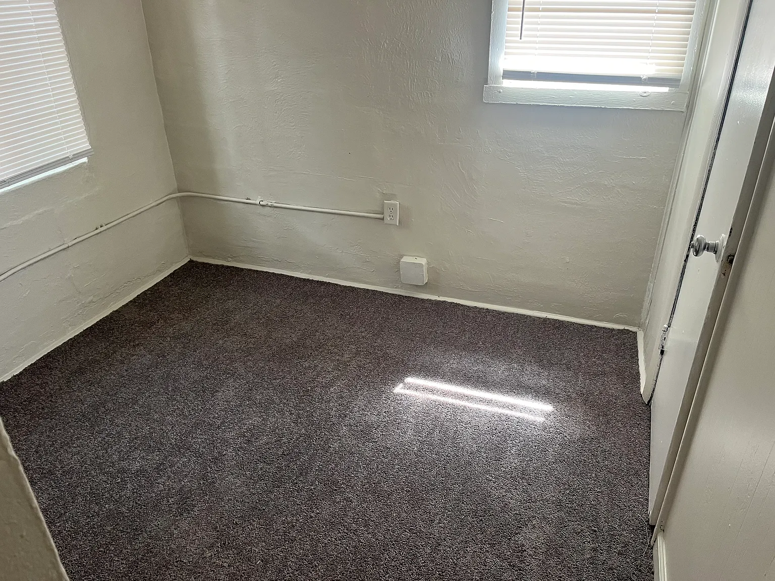 821 Beverly Ave — Photo 3