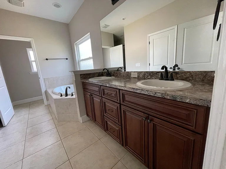 16549 NW 193rd Ter — Photo 10
