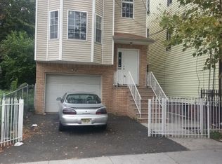 626 15th Ave #2, Newark, NJ 07103