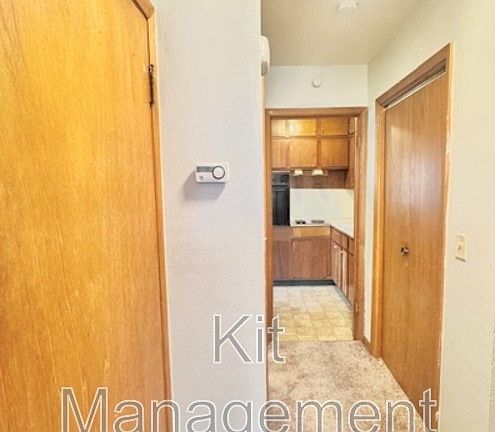 5th image of 3320 Douglas Rd
