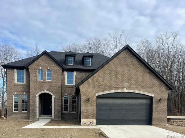 56158 Grimes Ct, Macomb, MI 48042