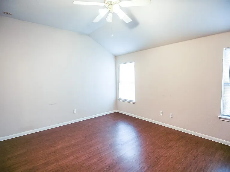 111 Carriage Way — Photo 10