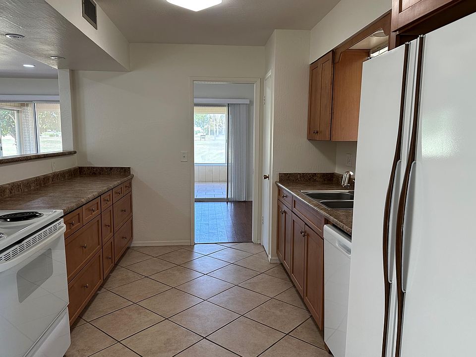 10602 W Tropicana Cir, Sun City, AZ 85351 | Zillow