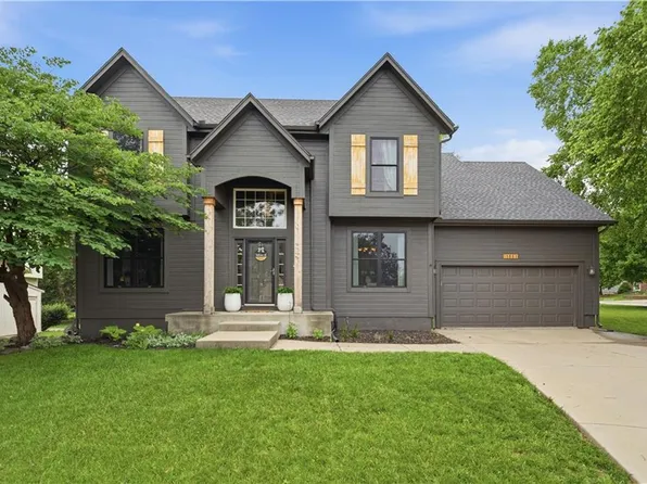 15883 W 154th Ter, Olathe, KS 66062