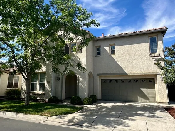 1812 W Bella Oaks Way, Hanford, CA 93230