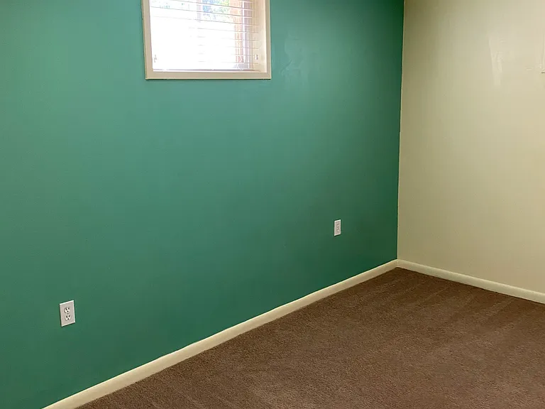 2250 Bryan Cir — Photo 35