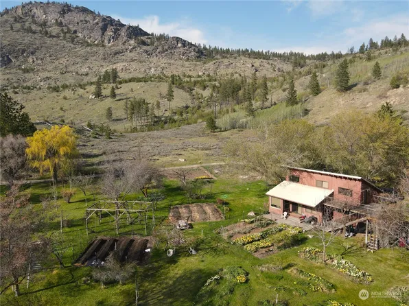 79 Overland Road N, Oroville, WA 98844