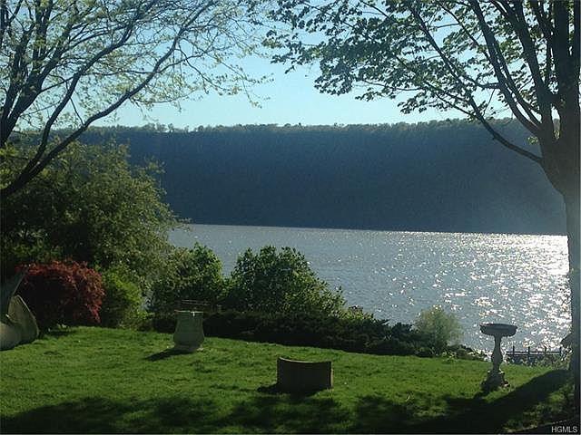 1st image of 5 Riverview Pl