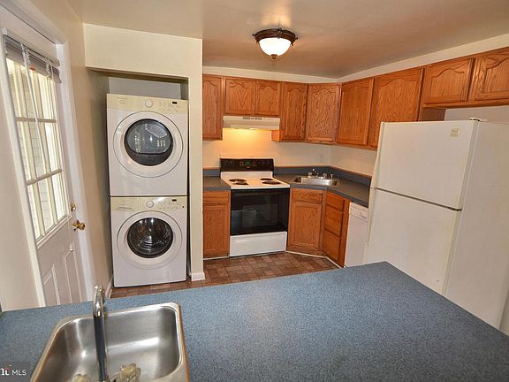 4th image of 631 Tebbston Dr