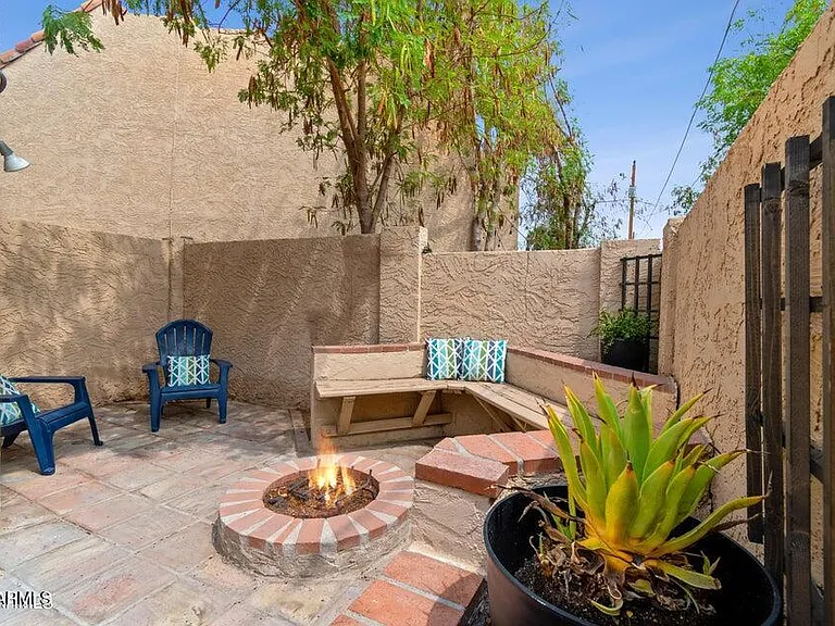 1025 E Highland Ave #24 — Photo 15