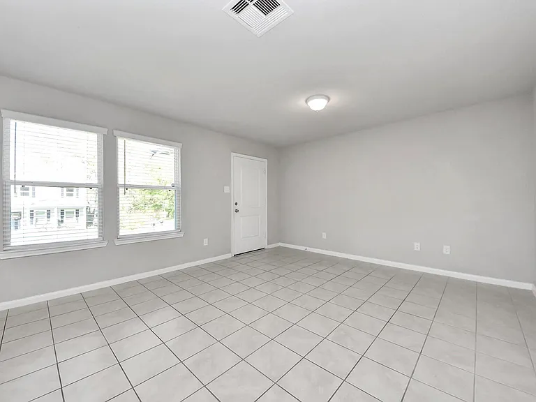 14790 Bowie Ln — Photo 22