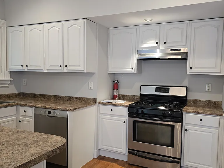 542 Doremus Ave #1 — Photo 7