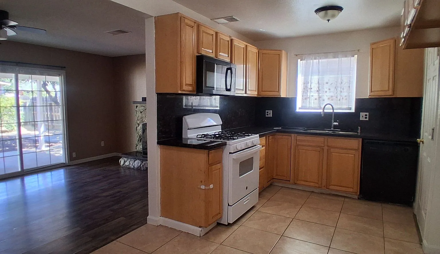 3013 Freedom Lane Modesto, CA 95354 — Photo 2