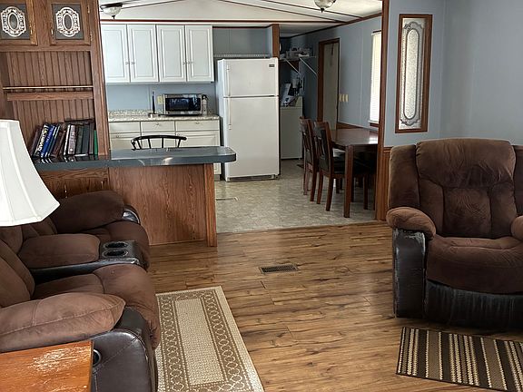 2nd image of 29 Rob Net Dr