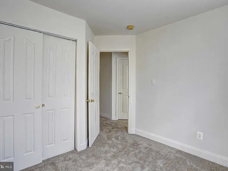 517 Callander Way — Photo 20
