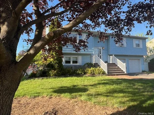 76 Creamery Drive, New Windsor, NY 12553