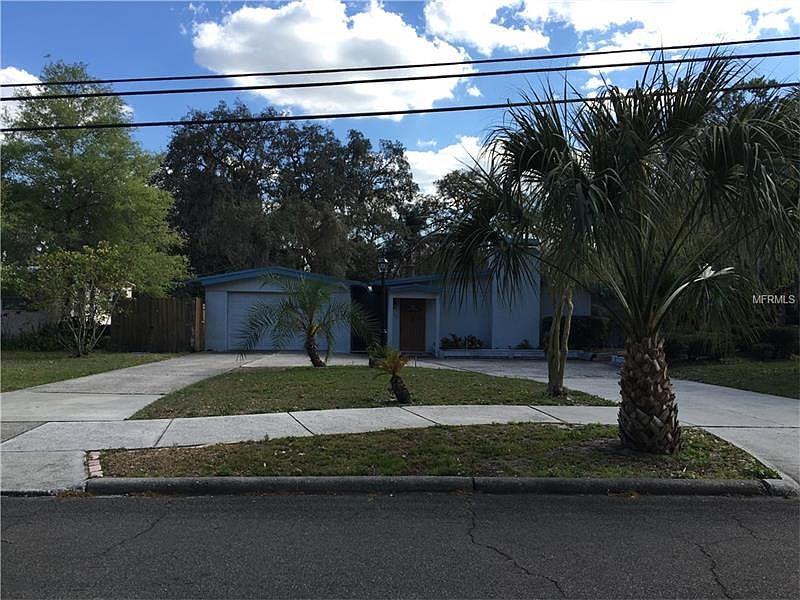 1st image of 435 S Riverhills Dr