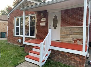 13654 Elgin Ave, Oak Park, MI 48237
