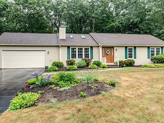 4th image of 27 Forestwood Dr