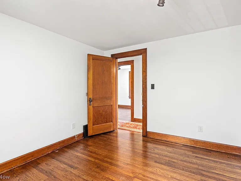 14 Hall St — Photo 14