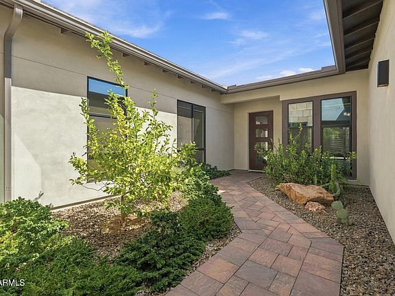 3rd image of 813 E Corral Road